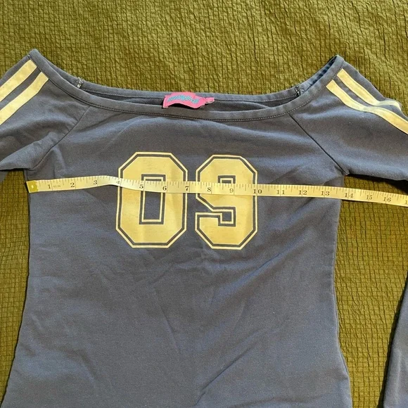 Blue Off-Shoulder long sleeve - Picture 5 of 9